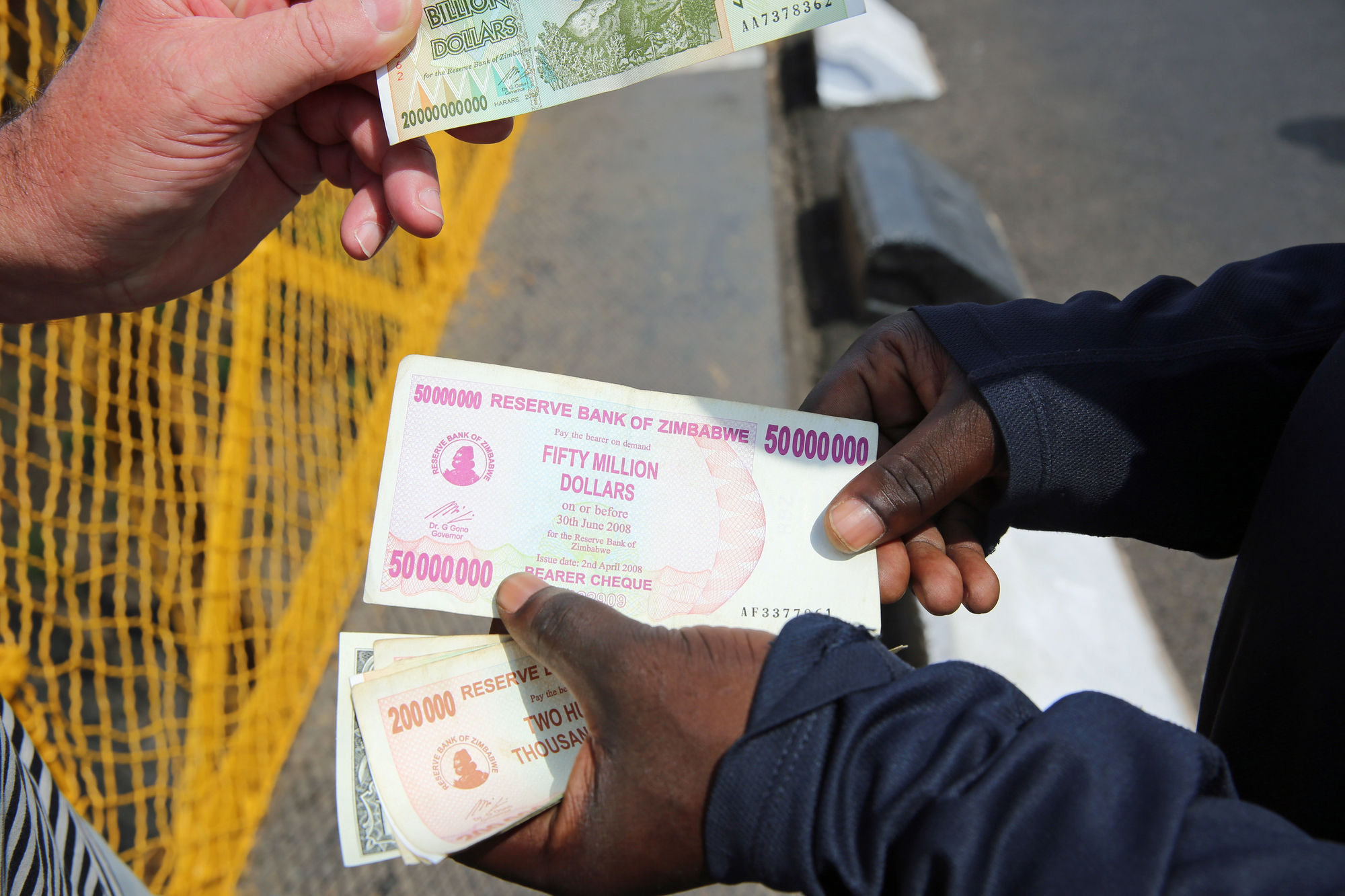 USD to ZiG: Zimbabwe Gold Currency is Holding Well; Risks Remain