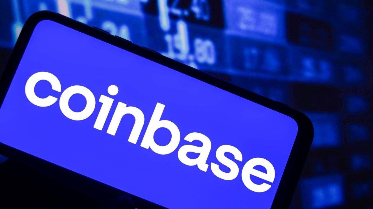 Coinbase Secures FCA License to Operate in the UK