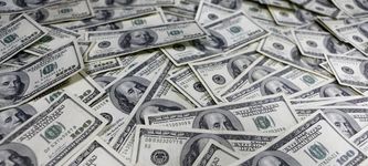 Best Crypto to Buy Now as Asia’s Wealthy Shift Away from the US Dollar