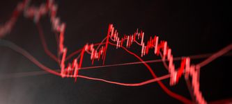 The Flash Crash Phenomenon: Why Market Volatility Is More Dangerous Than Ever