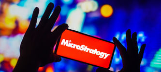 MicroStrategy Faces Double Trouble: Short Squeeze and Falling Bitcoin