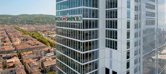 Intesa Sanpaolo Breaks New Ground in Crypto Investment