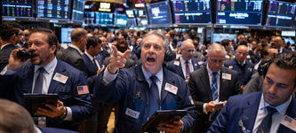 S&P 500 Index Analysis: Will VOO and SPY Stocks Rebound in April?