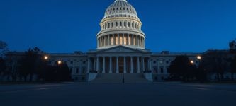 Bipartisan Senators Target Sports Betting on Prediction Markets in New Bill