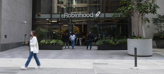 Robinhood Stock Forecast: Here’s Why it May Hit $100 After Earnings