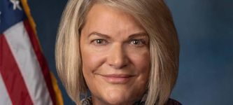 Developers Face Jail If CLARITY Act Fails in Congress: Senator Lummis