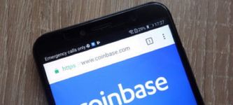 Coinbase Stock Price Forecast: Is a Dip Inevitable Ahead of Earnings?