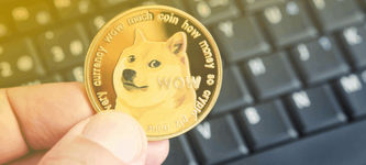 Dogecoin, dogwifhat, and Floki Lead Market Gainers as Bitcoin Hit $81K