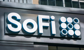 SoFi Stock Price is Down 50% Since November: Time to Buy the Dip?