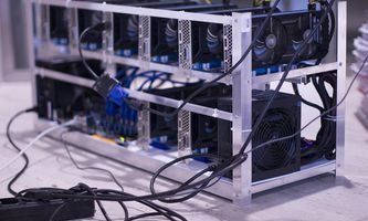 IREN Stock Price Forecast Ahead of Earnings: Buy the Dip?