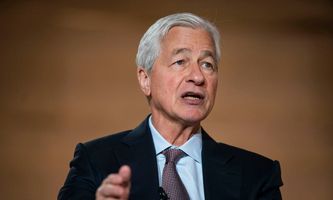 Jamie Dimon Backs Blockchain but Rejects Bitcoin: Here’s Why