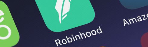 Robinhood Stock Giant Wedge Points to a Surge Ahead of Earnings