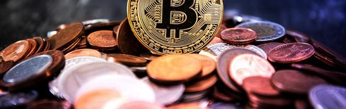 Here’s Why Gold Price is Beating Bitcoin and Crypto in 2026