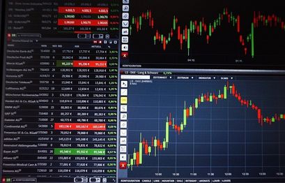 Why expert traders trade with regulated forex brokers