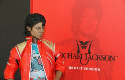 Digital Music Platform Releases Michael Jackson Studio Demo on Blockchain