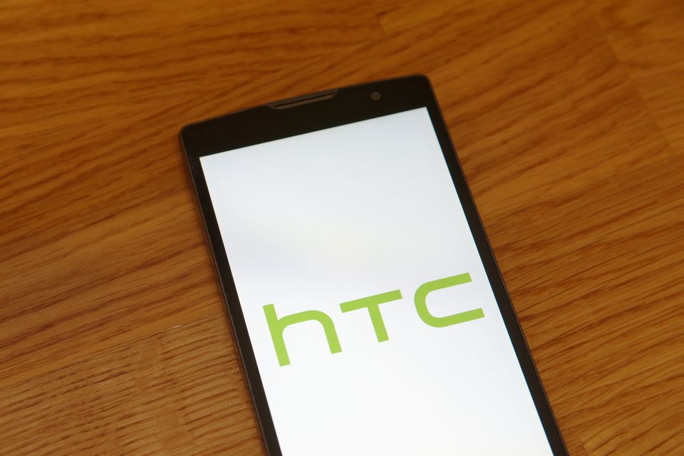 HTC’s metaverse-compatible smartphone features a crypto and NFT wallet